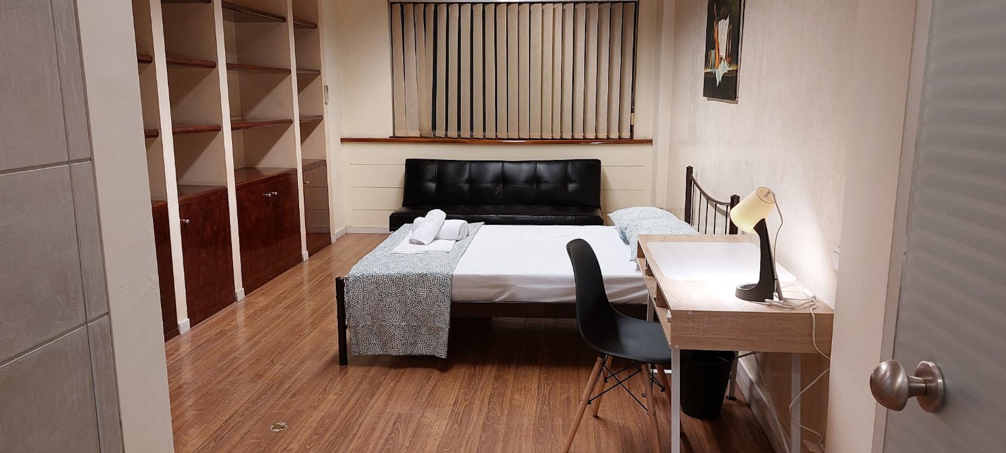 Ithakis, Athens preview