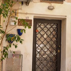 Monolocale for rent for 750 € per month in Palermo, Vicolo dei Nassaiuoli