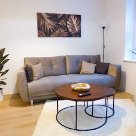 Lägenhet att hyra för 1 350 € i månaden i Aschersleben, Eislebener Straße