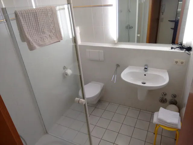 1-Bedroom House in Rodigallee, Hamburg (1258728) room image 32