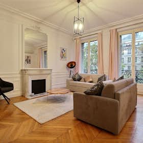 Apartment for rent for €5,769 per month in Paris, Avenue des Ternes