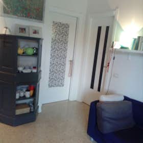 Private room for rent for €750 per month in Milan, Via degli Anemoni