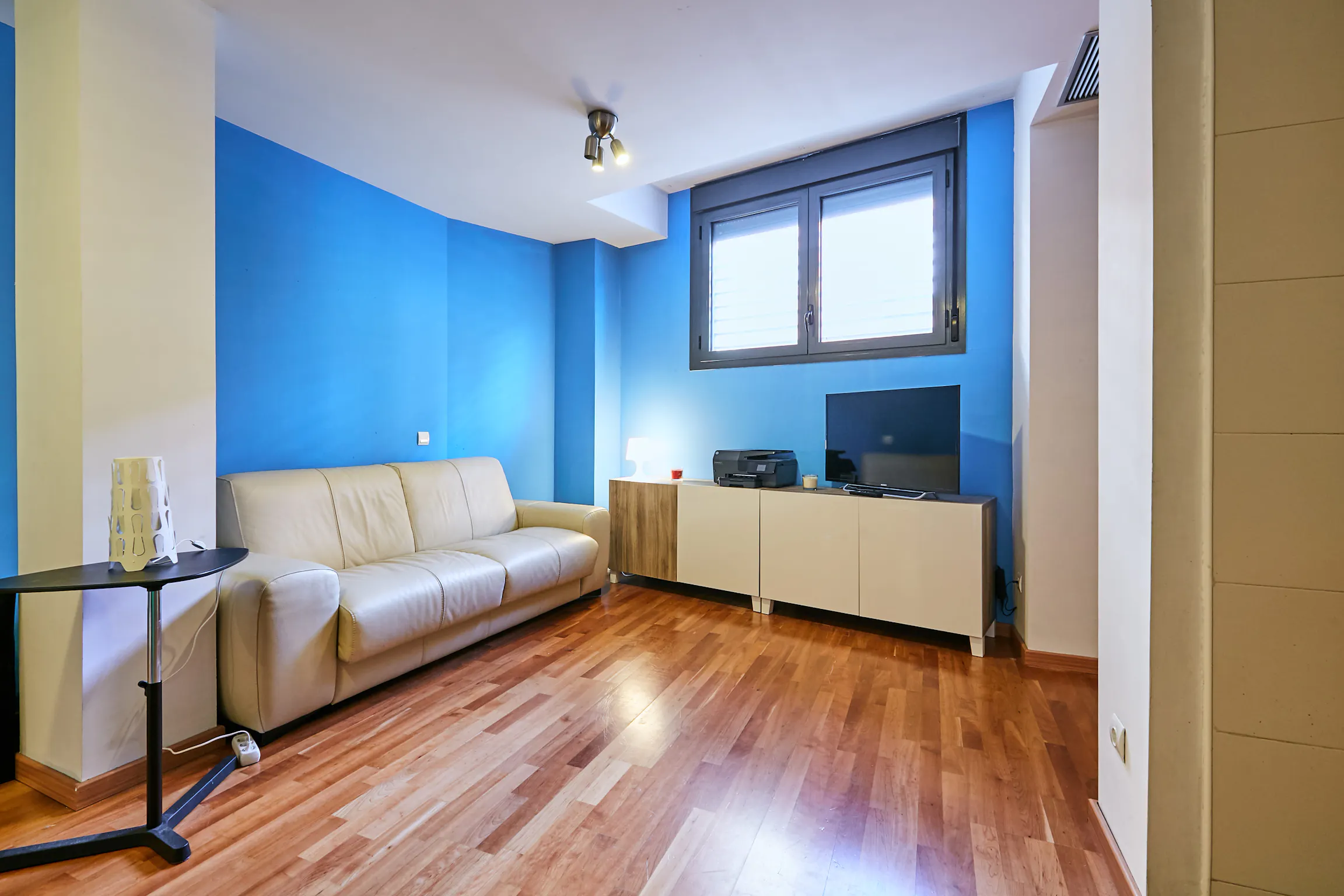 1-Bedroom Apartment in Calle de Catalina Suárez, Madrid (1259244) ROOM 2