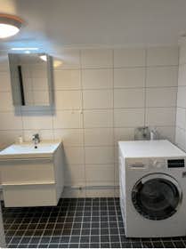 公寓 正在以 €1,200 的月租出租，其位于 Södertälje, Äppelgränd