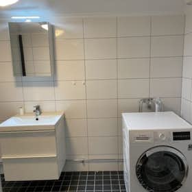 公寓 正在以 SEK 14,064 的月租出租，其位于 Södertälje, Äppelgränd