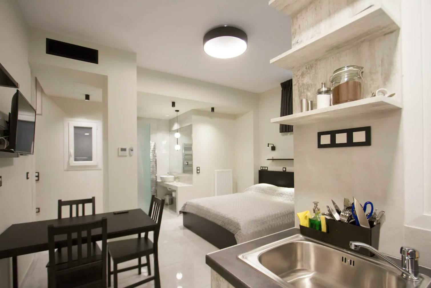 Studio para alugar por € 400 por mês em Athens, Ipeirou