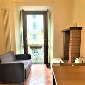 Apartment for rent for €1,400 per month in Milan, Via Cardinale Ascanio Sforza