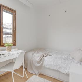 Private room for rent for €449 per month in Helsinki, Klaneettitie