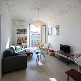 Apartment for rent for €1,880 per month in Barcelona, Carrer de la Diputació