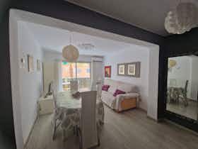House for rent for €1,100 per month in La Pobla de Farnals, Carrer Caravel.les