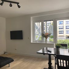 Wohnung for rent for 1.500 € per month in Essen, Friedrich-Ebert-Straße