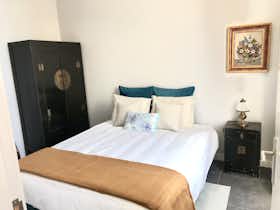 Appartamento in affitto a 990 € al mese a Porto, Rua da Senhora da Lapa