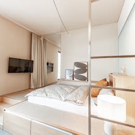 单间公寓 正在以 CHF 2,040 的月租出租，其位于 Basel, Badenstrasse
