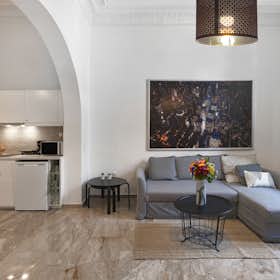 Lägenhet att hyra för 1 200 € i månaden i Athens, Leontiou