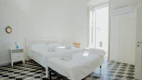 Квартира сдается в аренду за 723 € в месяц в Monopoli, Via Camillo Benso di Cavour