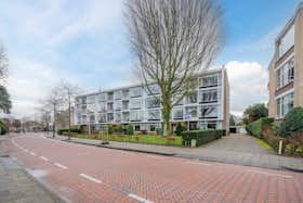 Apartment for rent for €1,750 per month in Baarn, Brinkendael