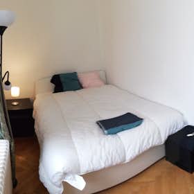 Private room for rent for €260 per month in Budapest, Üllői út