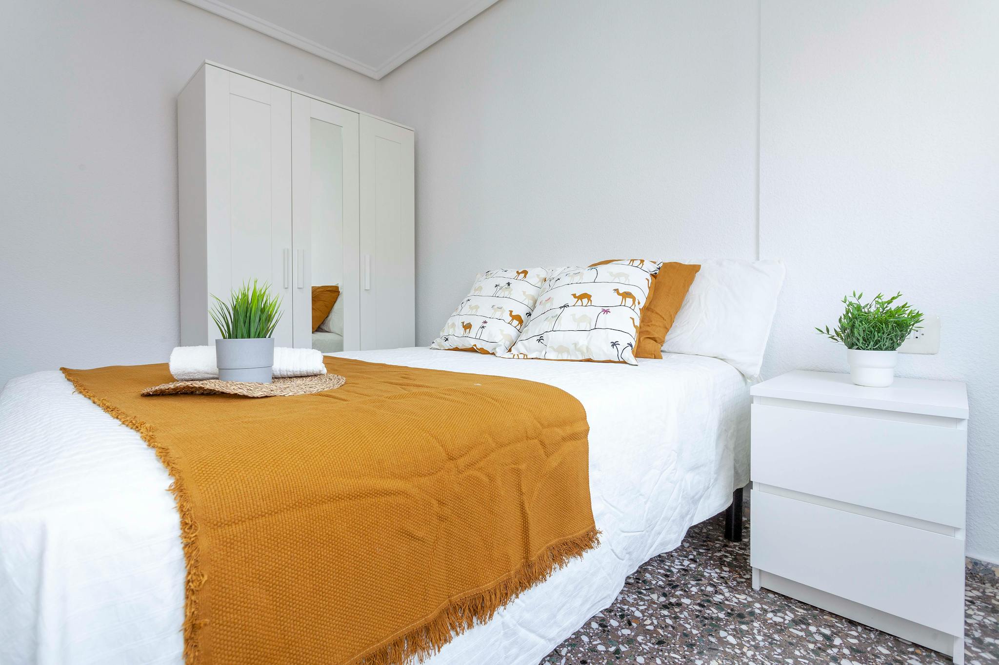 Calle Calvo Acacio, Valencia preview