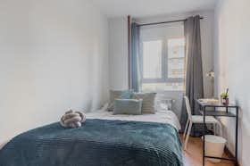 Приватна кімната за оренду для 480 EUR на місяць у Madrid, Calle del Camino de los Vinateros