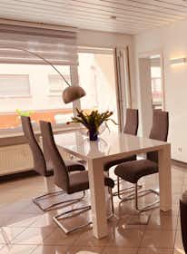 Appartement te huur voor € 1.850 per maand in Mannheim, T6