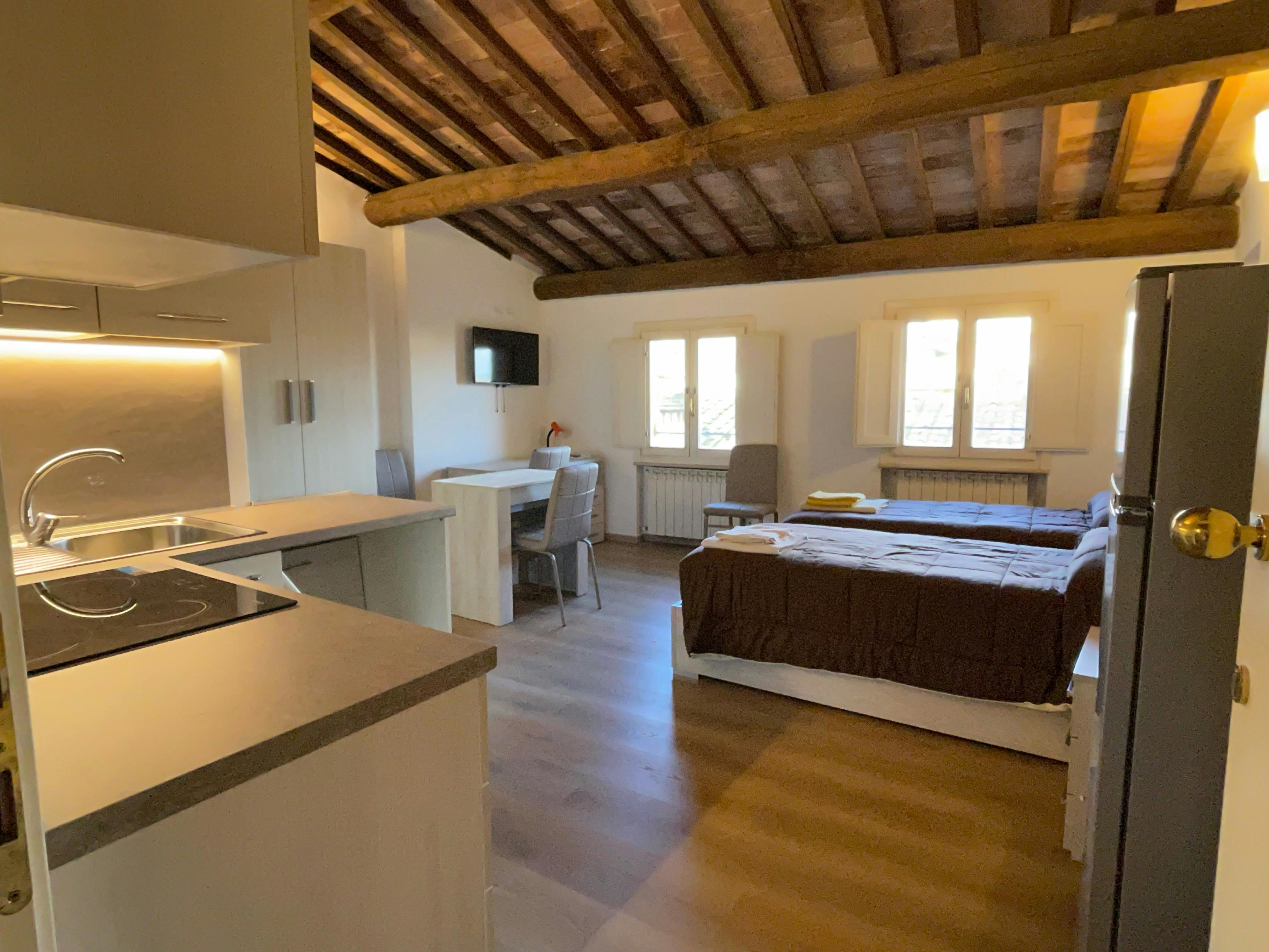 Studio te huur voor € 680 per maand in Siena, Via di Vallerozzi