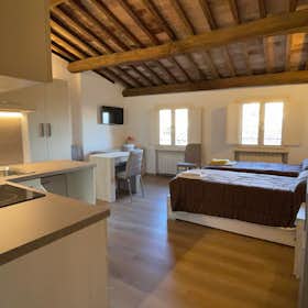 单间公寓 for rent for €680 per month in Siena, Via di Vallerozzi