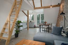 Appartement te huur voor € 2.500 per maand in Kassel, Mattenbergstraße