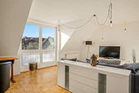 Lägenhet att hyra för 2 200 € i månaden i Kassel, Kirchditmolder Straße