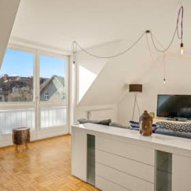 Wohnung for rent for 2.200 € per month in Kassel, Kirchditmolder Straße