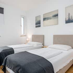 Appartement à louer pour 2 100 €/mois à Kassel, Knutzenstraße