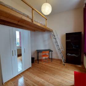 Private room for rent for €580 per month in Ixelles, Chaussée de Boondael