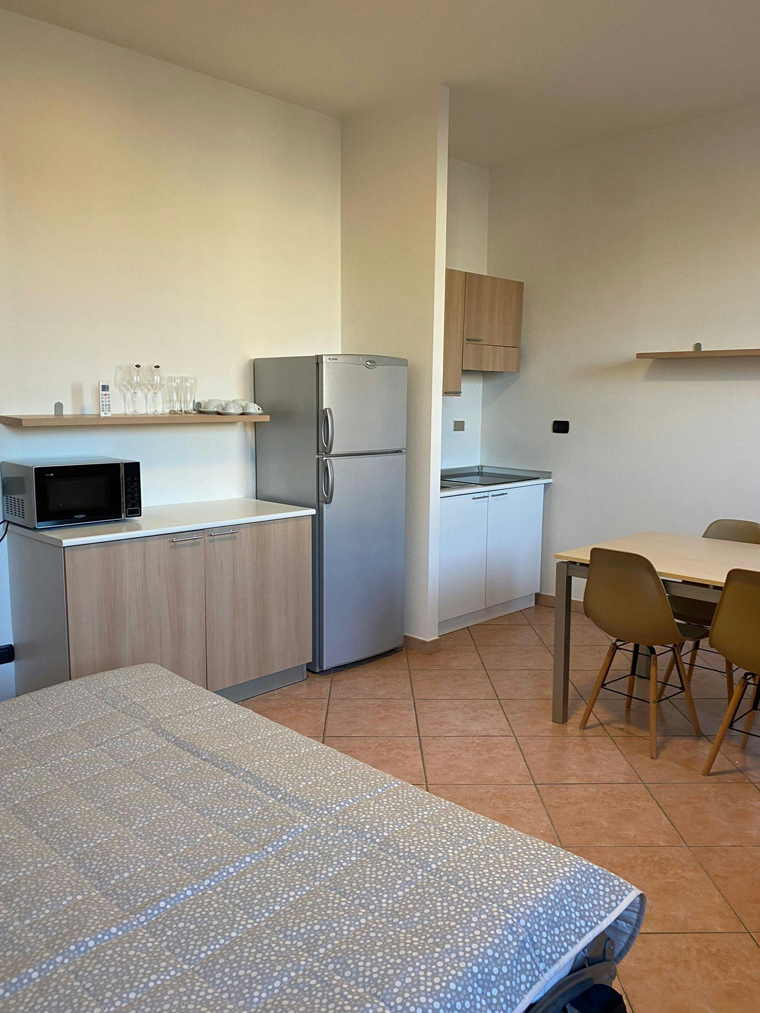 Studio for rent for €1,100 per month in Turin, Galleria San Federico
