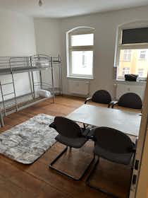 Chambre partagée à louer pour 375 €/mois à Berlin, Wilhelminenhofstraße
