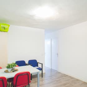 Private room for rent for €345 per month in Getafe, Calle Geráneo