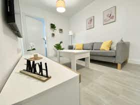 Private room for rent for €410 per month in Getafe, Avenida de los Ángeles