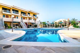 Apartamento para alugar por € 1.200 por mês em Nea Kydonia, Stalos