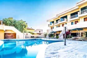 Appartement te huur voor € 1.000 per maand in Nea Kydonia, Stalos