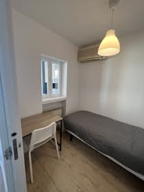 Приватна кімната за оренду для 375 EUR на місяць у Getafe, Calle Camelias