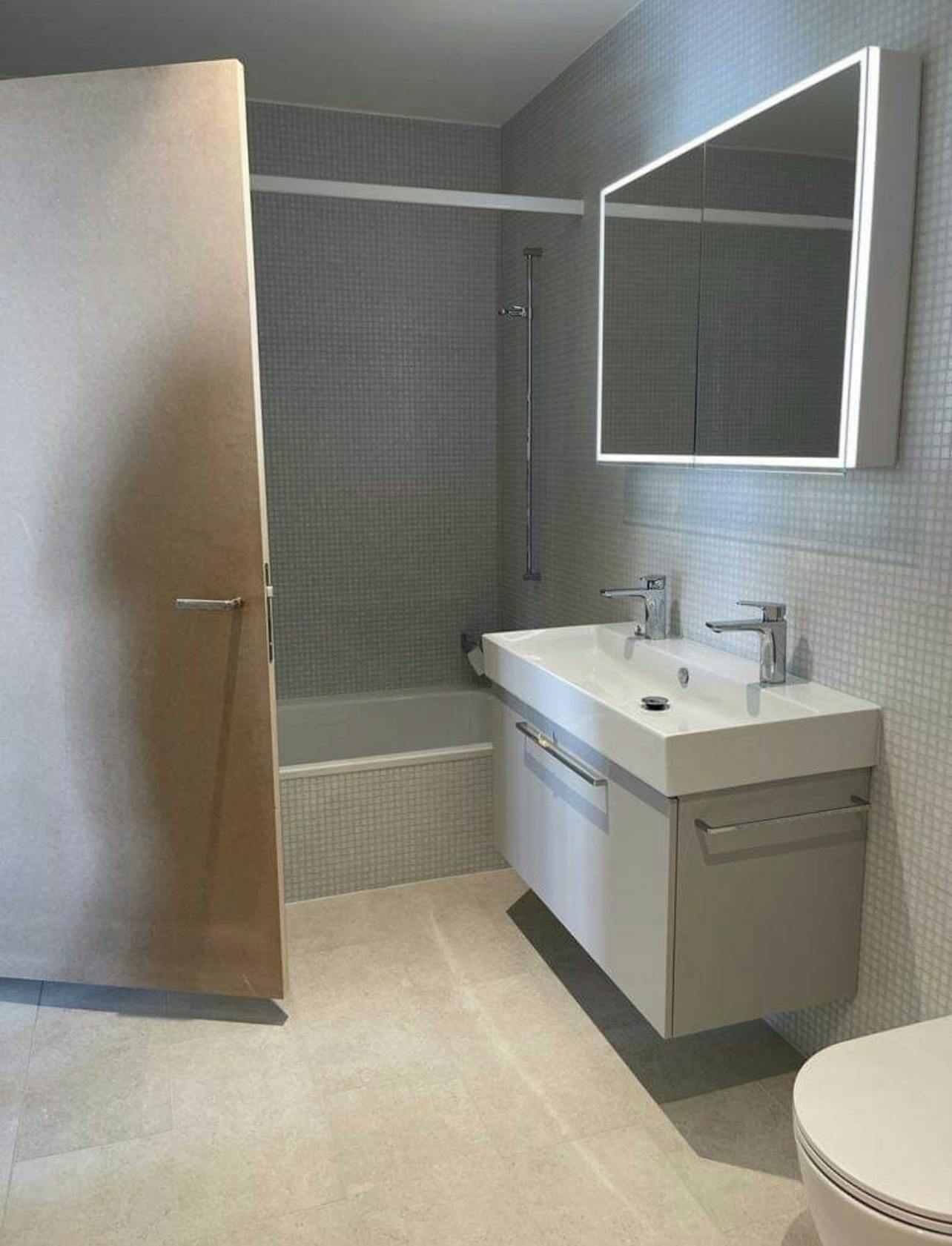 preview gallery tile