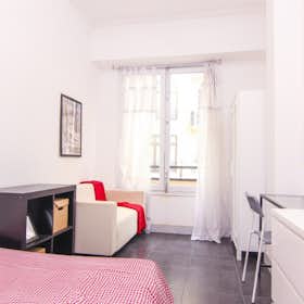 Private room for rent for €325 per month in Valencia, Carrer Castelló