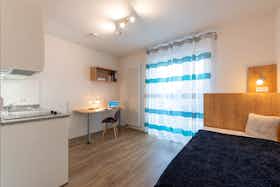 Wohnung zu mieten für 1.290 € pro Monat in Munich, Ottobrunner Straße