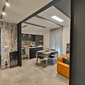 Stanza privata in affitto a 1.150 € al mese a Imola, Via Giovanni Verga