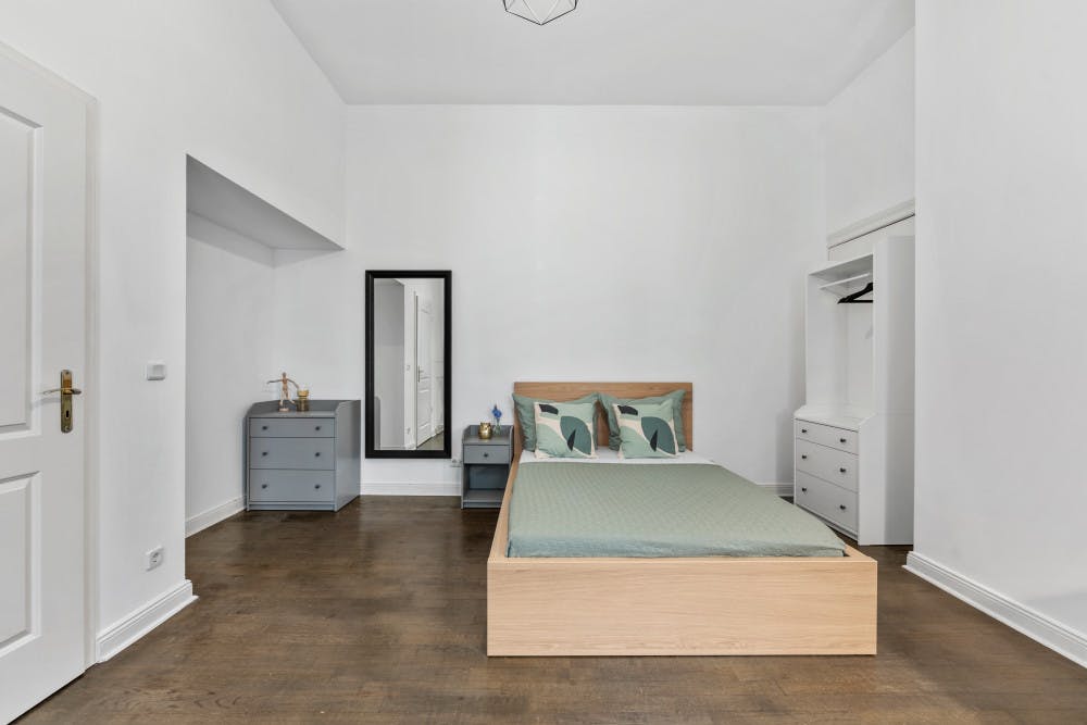 Uhlandstraße, Berlin preview