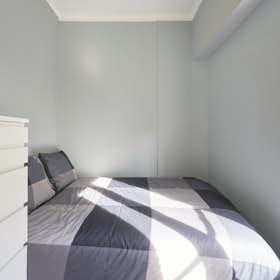 Private room for rent for €600 per month in Lisbon, Rua da República da Bolívia