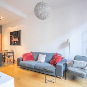 Apartment for rent for €1,595 per month in Barcelona, Carrer de València