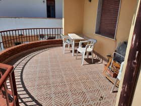 Private room for rent for €600 per month in Catania, Stradale Di Primosole