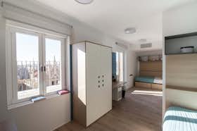 Спільна кімната за оренду для 1 103 EUR на місяць у Madrid, Calle de Don Ramón de la Cruz