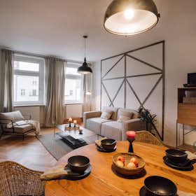 Apartment for rent for €2,254 per month in Berlin, Beusselstraße