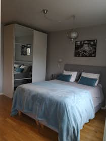 Приватна кімната за оренду для 5 953 SEK на місяць у Göteborg, Verktumsgatan