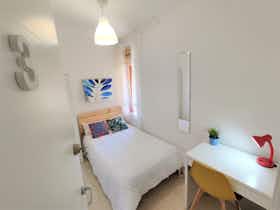 Приватна кімната за оренду для 230 EUR на місяць у Granada, Calle Mayor